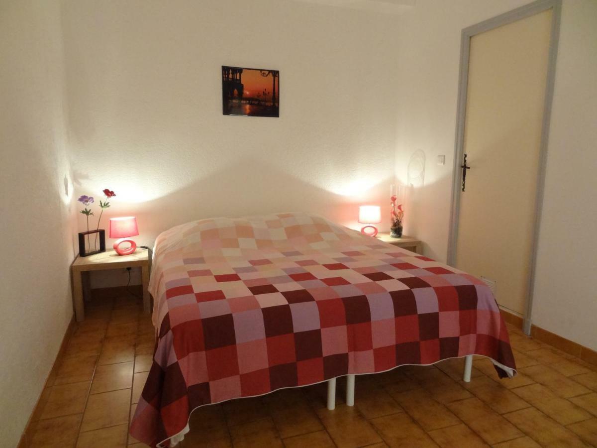 Le Moulin Des Ocres Vila Apt Exterior foto
